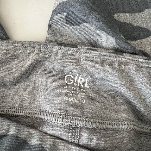 Athleta Girl Chit Chat Capri pants leggings gray camo print - Picture 3 of 5